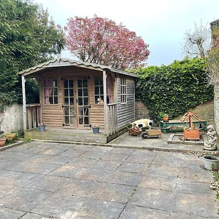 The Cottage, A Perfect Getaway! Southport Exterior photo